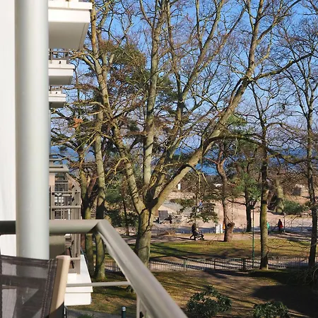 Kaiservillen - Mit 1 Schlafzimmer Und Balkon D214